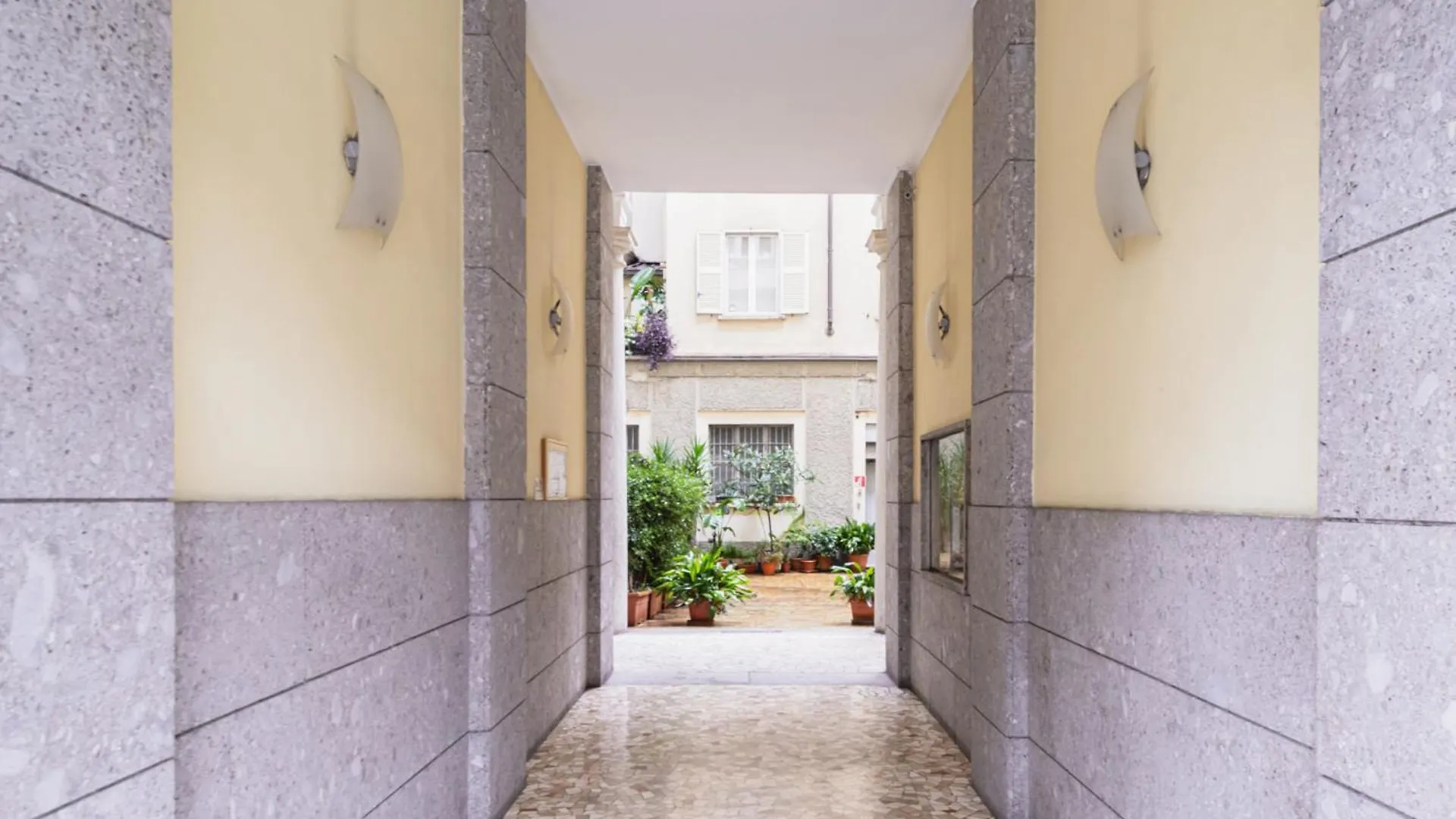 Apartment Easylife - Elegante Appartamento In Porta Romana Milan Italy